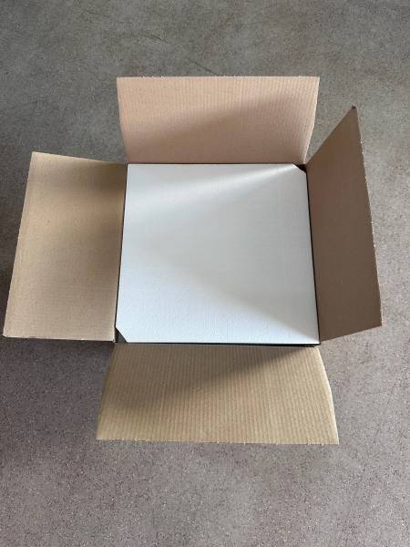 Caisse alimentaire à Paris